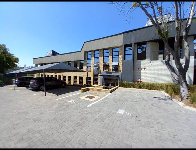 210M² OFFICE TO LET IN BRYANSTON